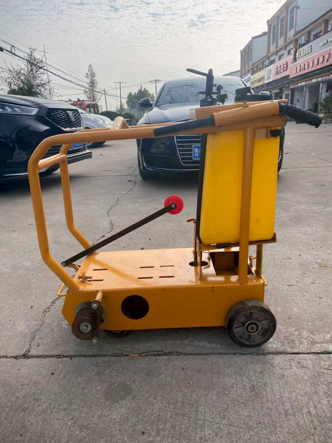 专业高效马路切割机